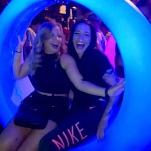 Meet your Posher, Hope